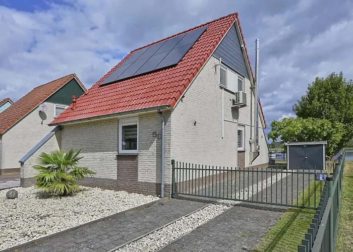 Maaszicht Holiday home