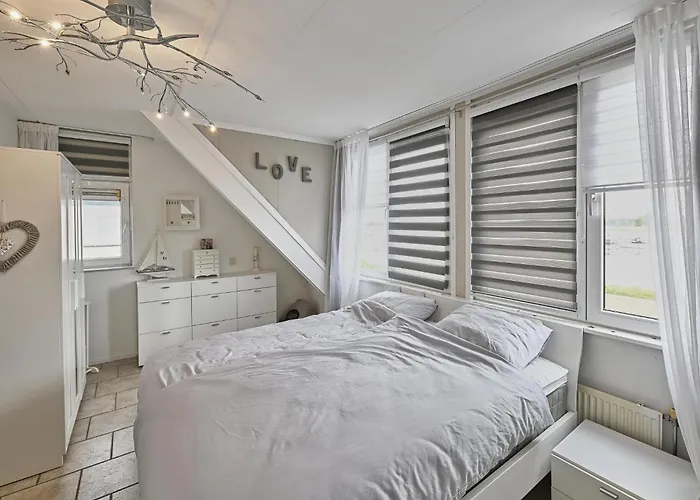 Holiday home Maaszicht